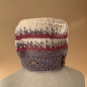 Cozy Wool Hand Knit Patterned Hat - White, Gray, and Pinkish mauve Turtle Fur
